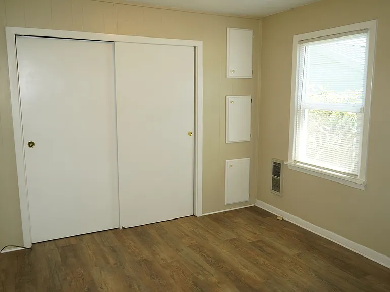 2703 R St — Photo 18