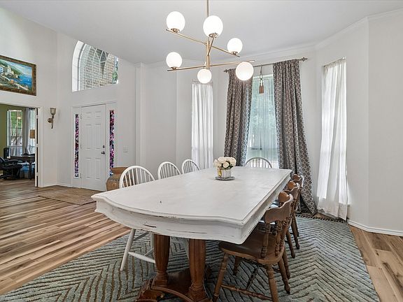 4th image of 11379 Lockshire Dr