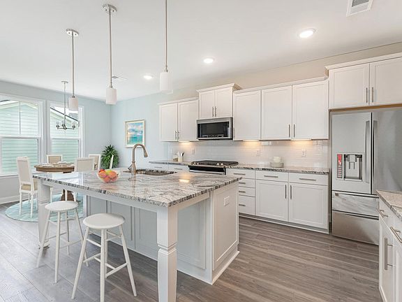 Model Representation - Large Kitchen with Island