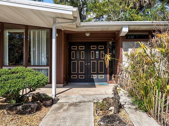 5th image of 801 Buena Vista Dr
