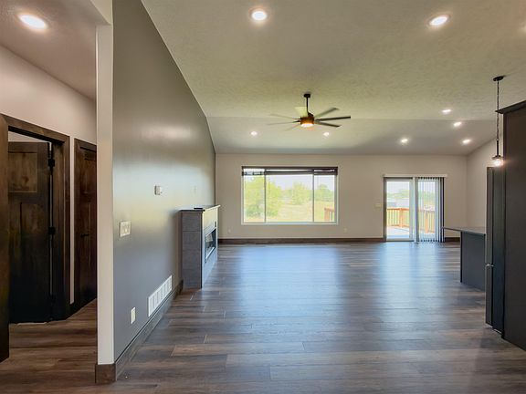 3rd image of 3711 25th Avenue Pl