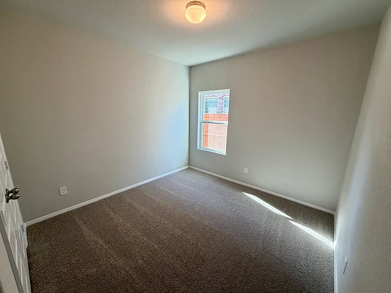 117 Rocky View Ln — Photo 12