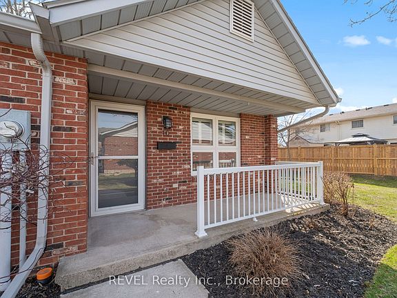 4th image of 226 Vansickle Rd #10