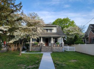 20 W 3rd St, Moorestown, NJ 08057