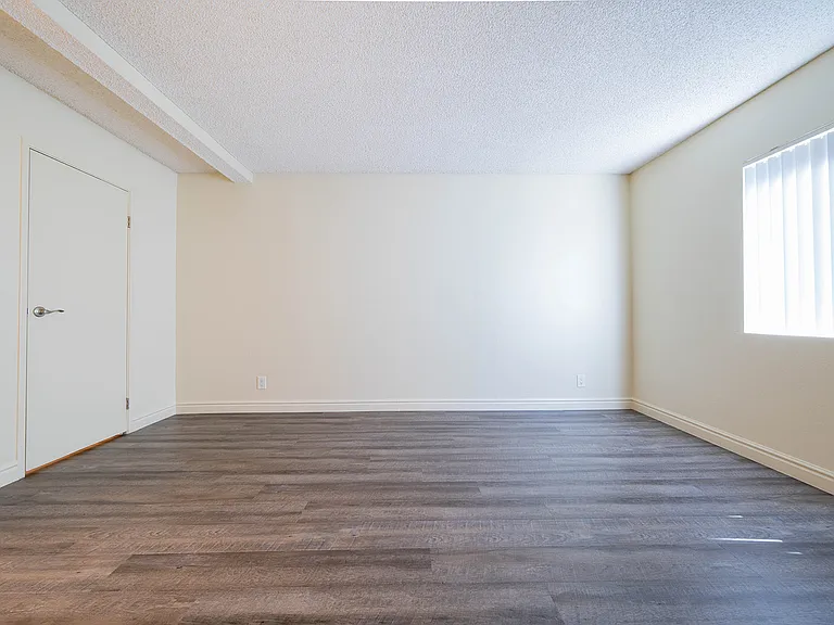 1245 Palomar Pl #86 — Photo 11
