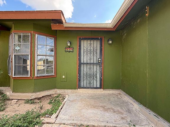 5th image of 339 Soria Dr