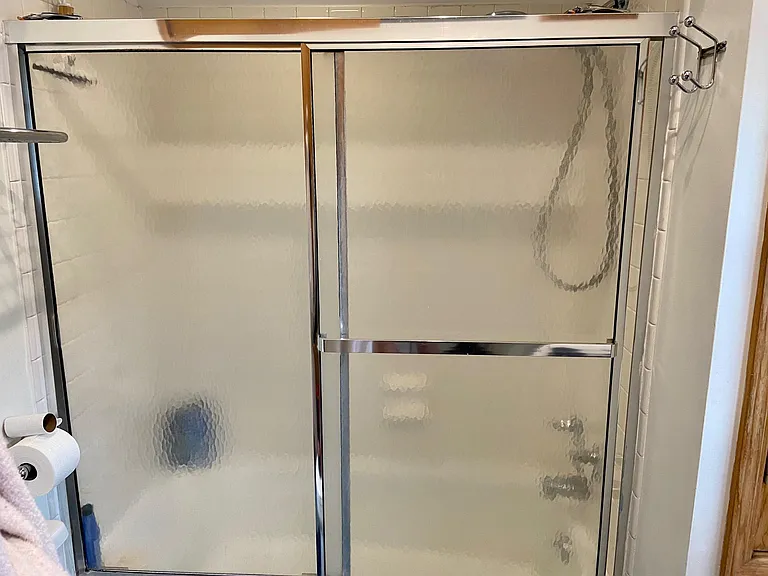1345 W Fletcher St #2 — Photo 9