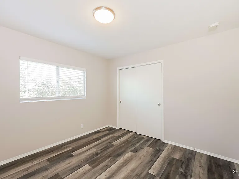 307 Mallow Grv — Photo 13