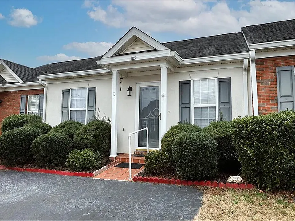 109 Leyland Ct #109