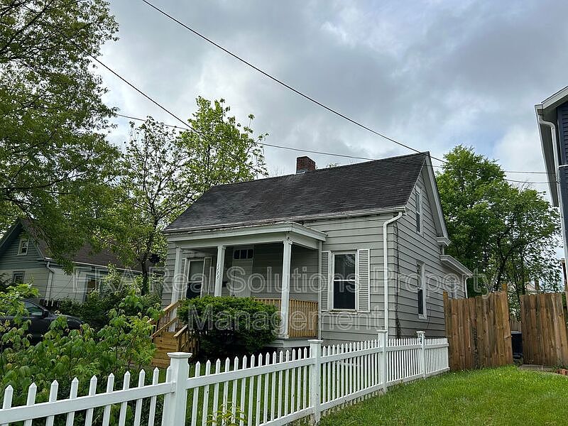 1st image of 1173 Atwood Ave