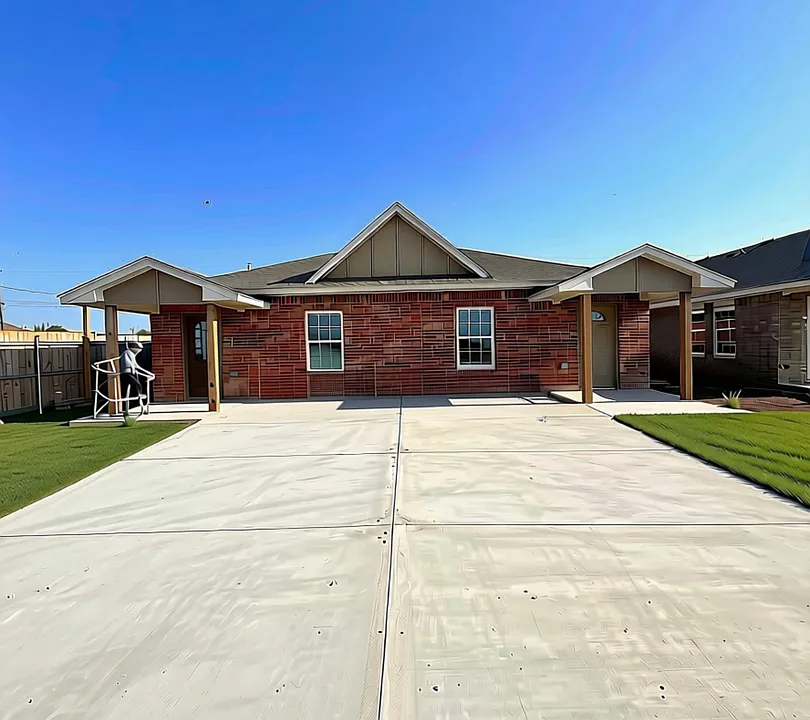 1411 SW Bishop Rd