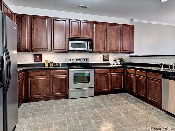 5th image of 4516 Beacon Hill Dr #Na