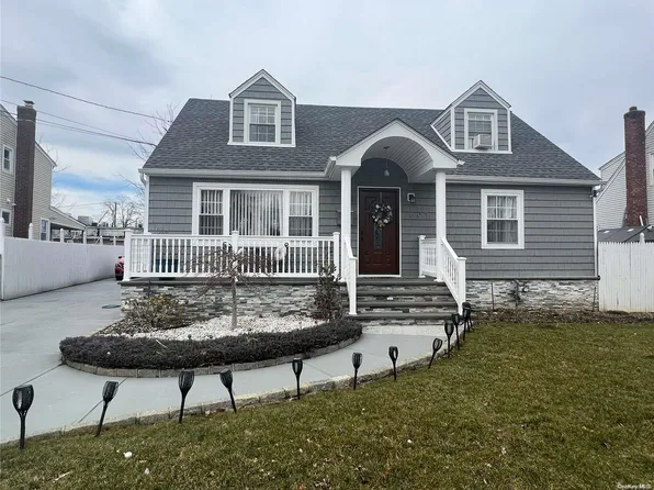 607 Orchard Place, Uniondale, NY 11553