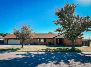 619 S Spencer St, Hinton, OK 73047