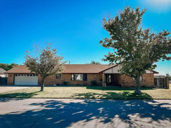 619 S Spencer St, Hinton, OK 73047