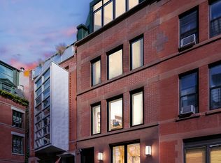 325 W 112th St #THB, New York, NY 10026