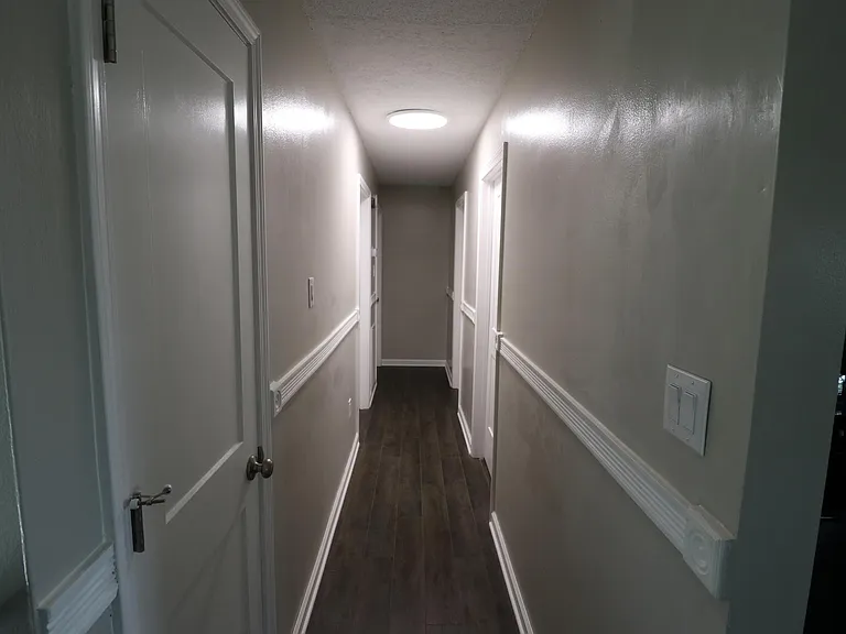 937 Ragle St — Photo 3