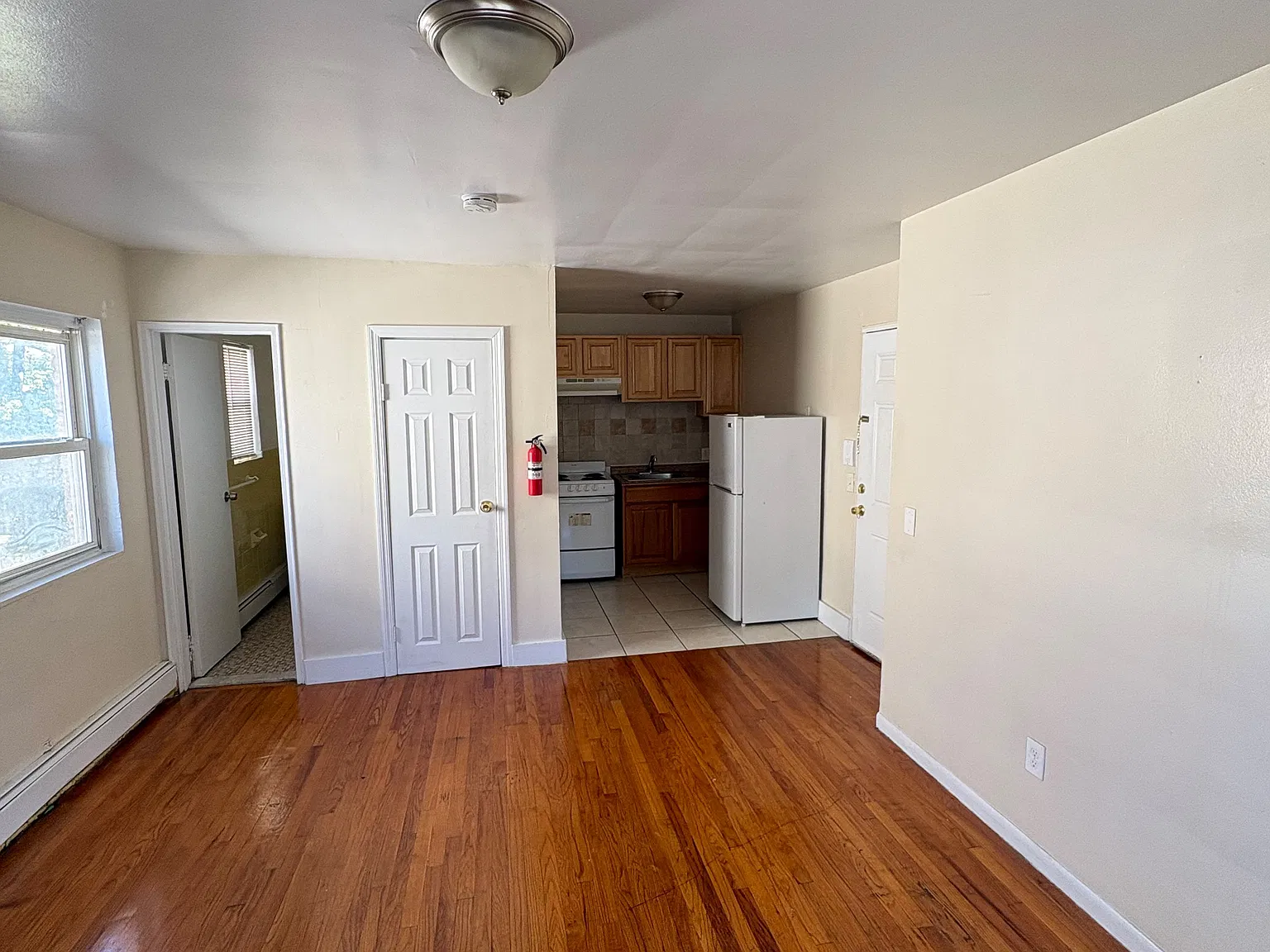 Studio, $1,395 — Photo 1