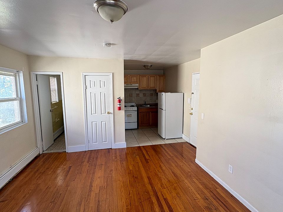 1st image of 70 Ellis Ave APT 9