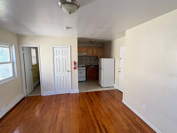 70 Ellis Ave APT 9, Irvington, NJ 07111