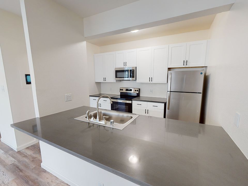 1st image of 1400 Jones St APT 103