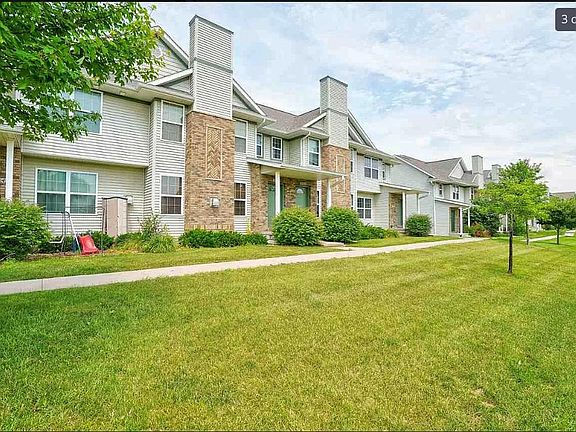 3rd image of 1268 Nicholas Ln