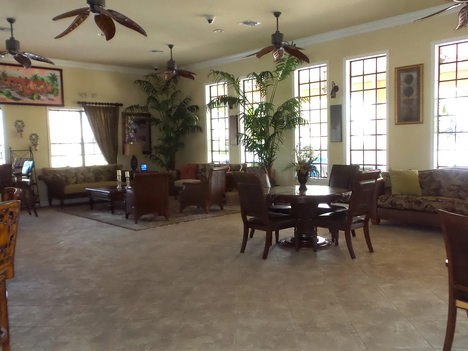 3 bed, 1618 sqft, $2,100 — Photo 3