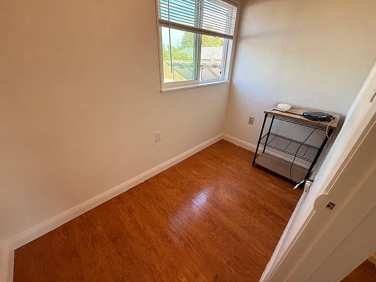13214 Aurora Dr — Photo 11