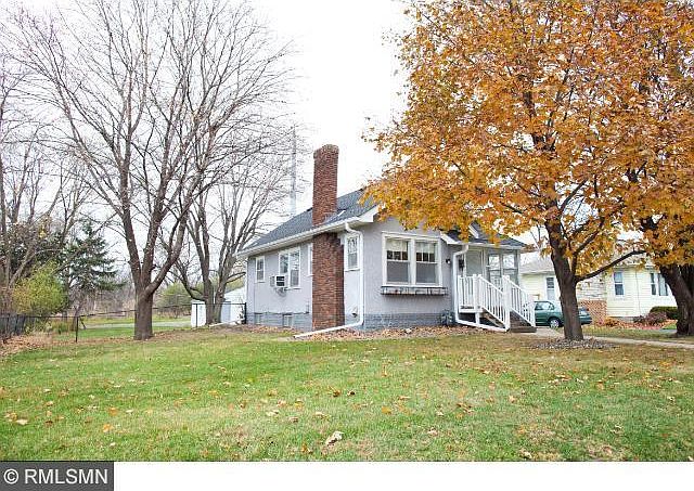 1st image of 3266 Blackstone Ave
