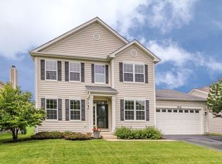 3032 Cookson Ave, Elgin, IL 60124