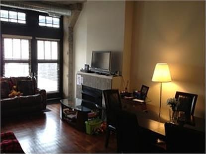4th image of 1111 W 14th Pl Unit 127