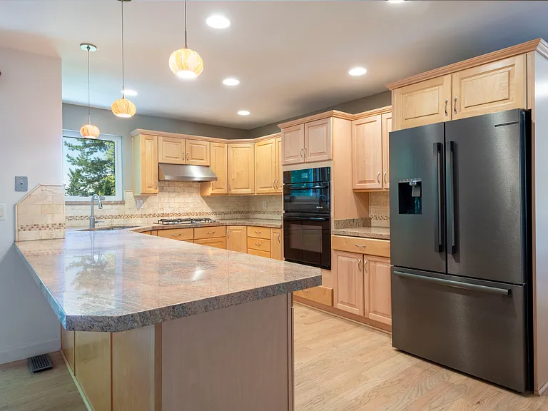 1362 S Embassy Way — Photo 6