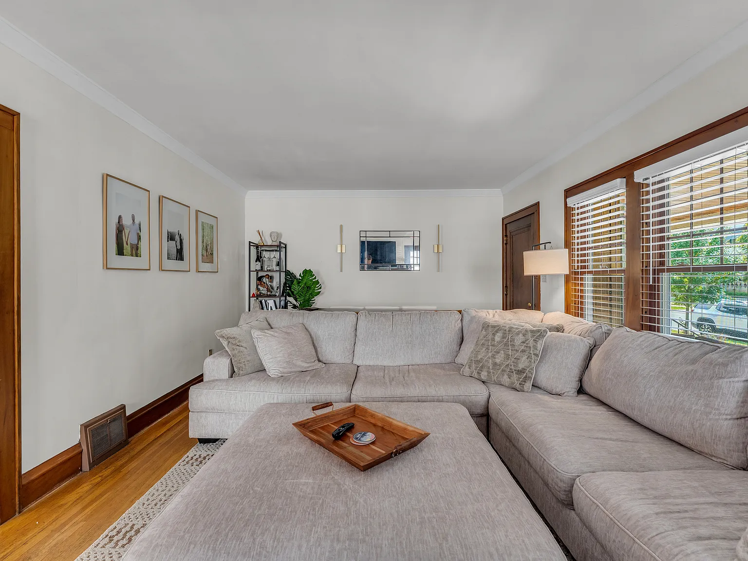 3 bed, 1300 sqft, $1,850 — Photo 4