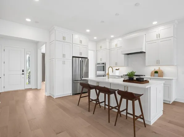 61 Kestrel Hts #56, Plymouth, MA 02360