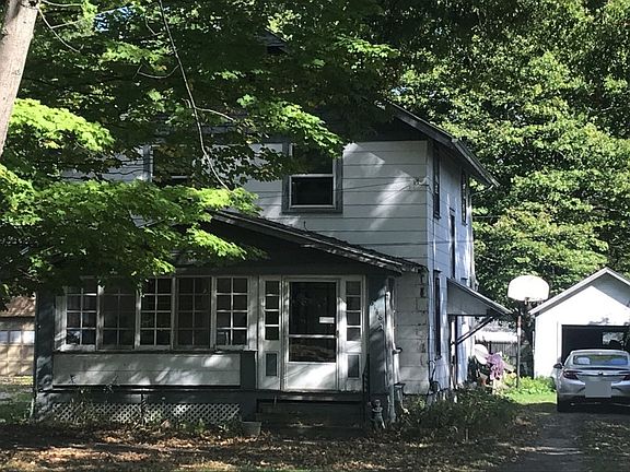 2nd image of 6148 Hoover St