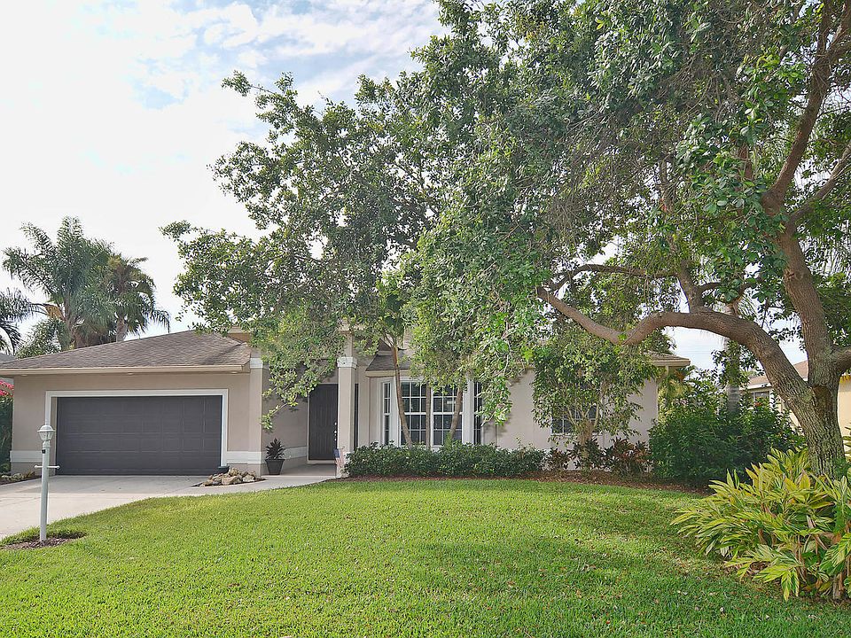 1st image of 19497 Devonwood Cir