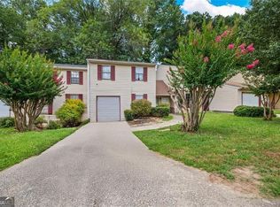 1006 Pine Tree Trl, Atlanta, GA 30349