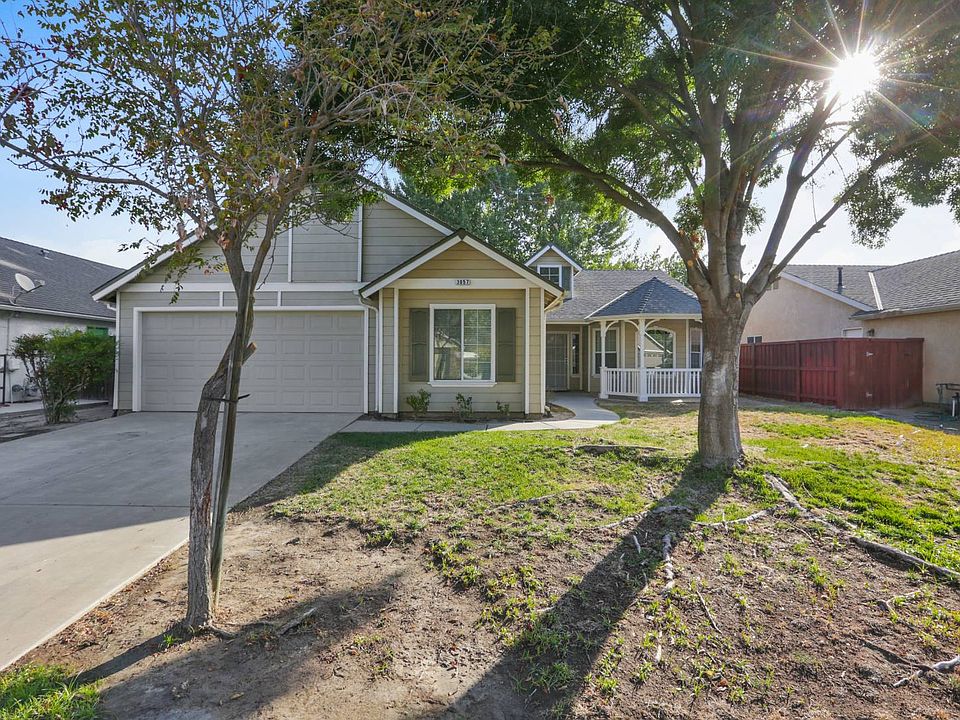 1st image of 3057 N Yale Way