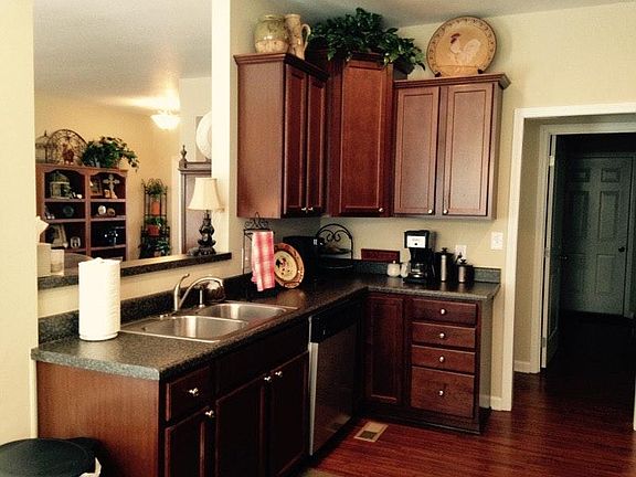 830 Kitchen view 2