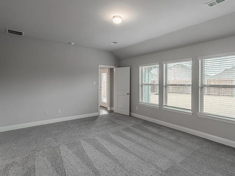 5917 Bellflower Dr — Photo 13