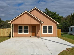 1112 Clark St, Bryan, TX 77808