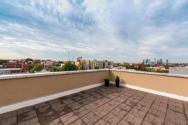 Rented by Bouklis Group