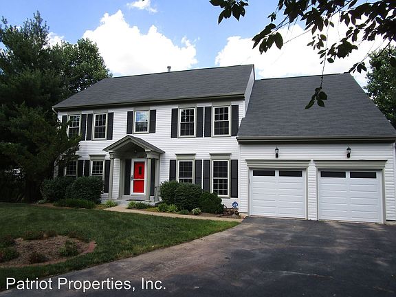 3rd image of 44148 Bristow Cir
