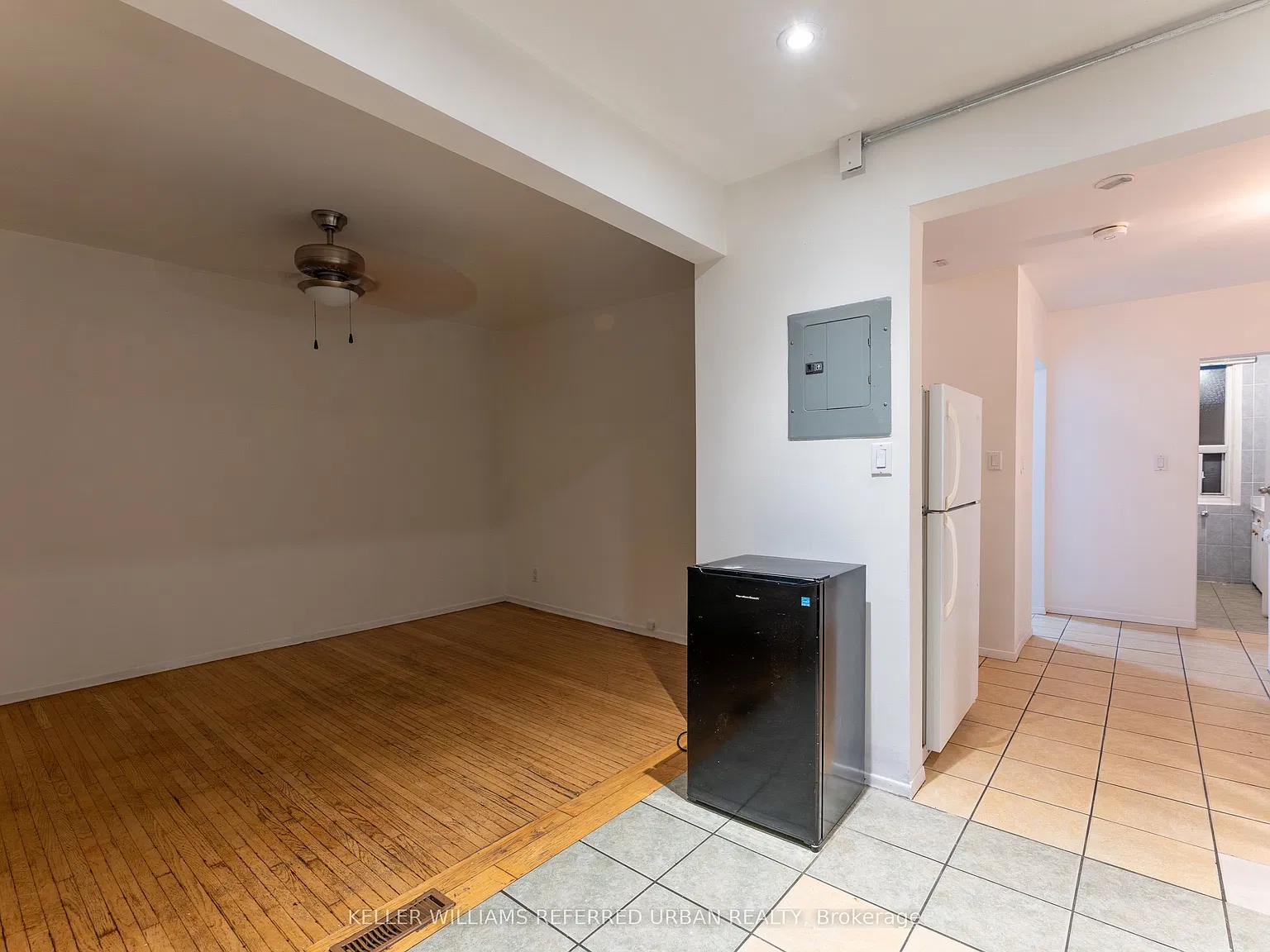 3 bed, $2,700 — Photo 3