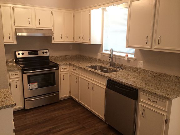 5th image of 3409 Flamingo Dr