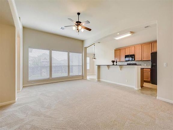 3rd image of 19029 Leigh Ln