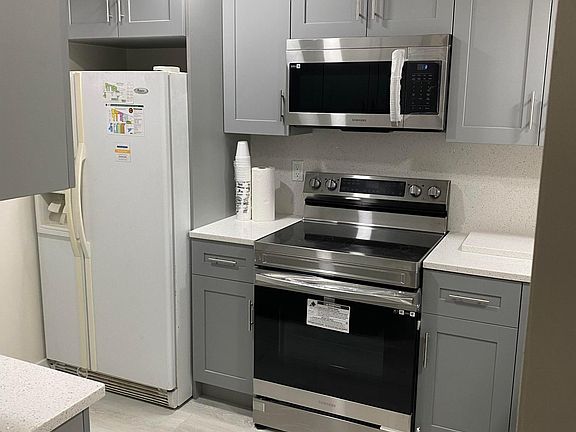 4th image of 1811 Sabal Palm Dr APT 205