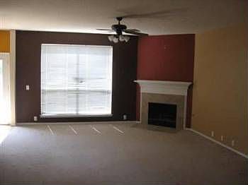 3rd image of 4005 Glenwyck Dr