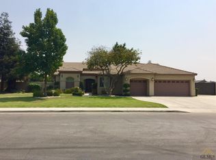 13511 Hinault Dr, Bakersfield, CA