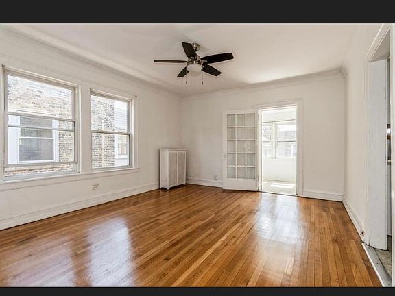 4th image of 3007 W Sunnyside Ave #1